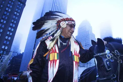 Arvol Looking Horse est un chef amérindien lakota.