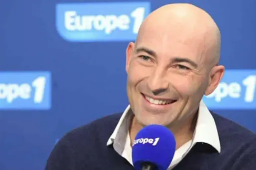 DIRECT VIDEO - Regardez la revue de presque de Nicolas Canteloup