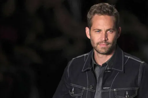 L'acteur Paul Walker meurt dans un accident de voiture