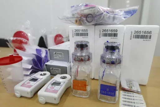 Onze scolaires indiens contrôlés positifs