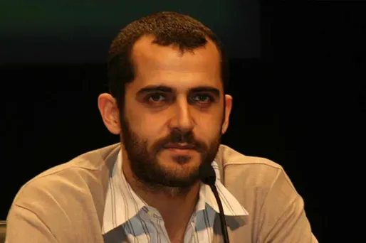 Il fait partie de l'équipe de campagne de Dominique de Villepin : Anthony Hamelle