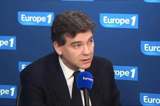 Montebourg : les agences, des "charlatans"