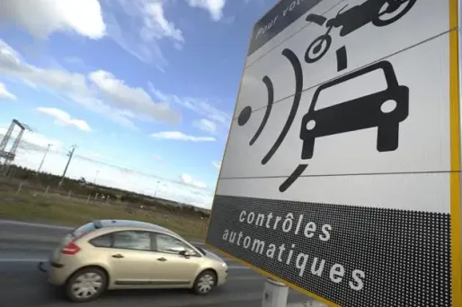 Les avertisseurs de radars automatiques seront strictement interdits en 2012.