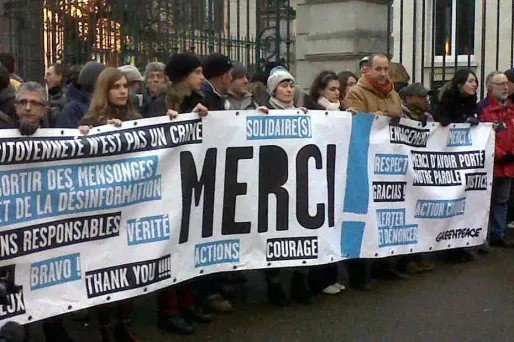 Le procureur avait requis des peines de 4 à 6 mois de prison avec sursis.