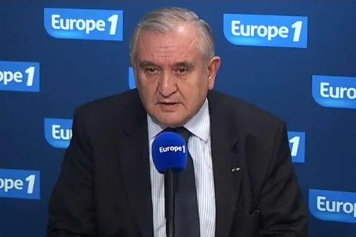 Raffarin : "Sarkozy a fait une entrée épatante" (E1)