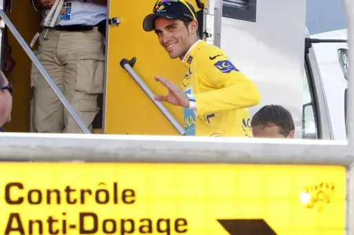 Alberto Contador, ici sur le Tour 2010, a été déchu de sa victoire par la décision du TAS.
