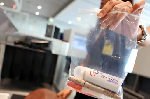 Selon l'étude, six références (trois pour femme et trois pour homme) contenaient ainsi des concentrations en aluminium supérieures au taux maximal de 0,6%