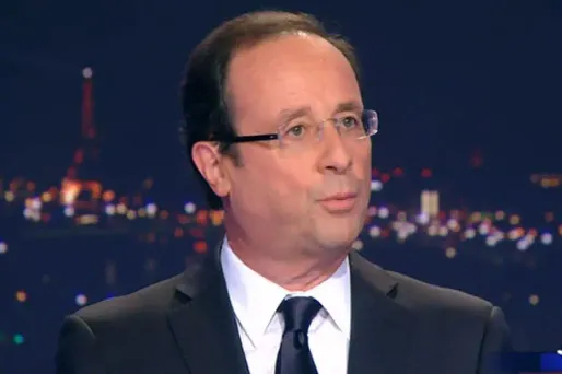 François Hollande, candidat PS à la présidentielle, a accusé Nicolas Sarkozy samedi sur TF1 de présenter le "visage de l'outrance", faute de pouvoir s'appuyer sur son bilan.