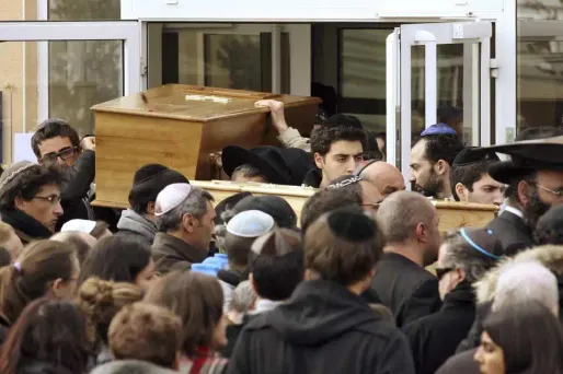 Au lendemain de la tuerie de Toulouse, l'heure était au recueillement dans toute la France.