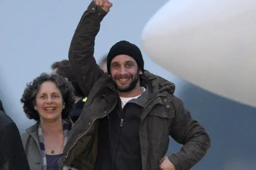 William Daniels est rentré en France vendredi soir avec sa consoeur Edith Bouvier.