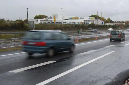 Il conduit une voiture volée à 11 ans