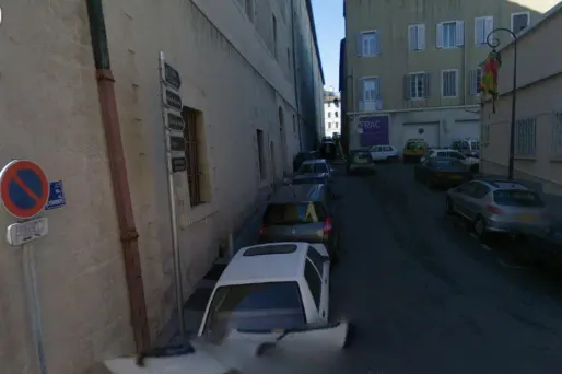 Marseille : le gérant d'une discothèque tué