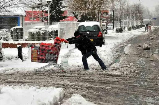 Le Nord et le Pas-de-Calais ont subi de fortes chute de neige et de pluie