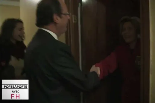 VIDEO - "Bonjour, c'est Monsieur Hollande"