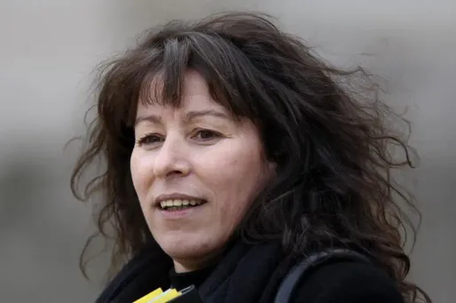 Pour Fadela Amara, François Hollande est un "humaniste" et a "beaucoup d'humour".