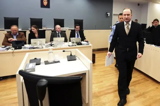Procès Breivik : l'accusé fait son show