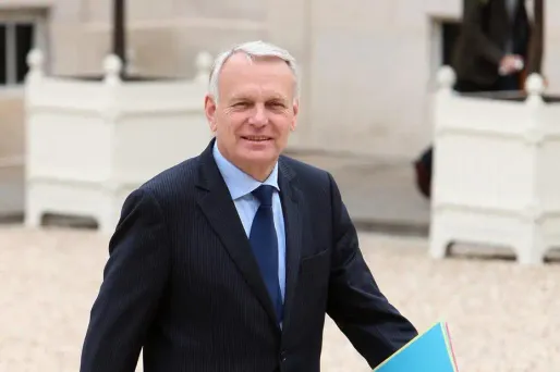 Le Premier ministre va devoir répondre aux promesses de campagne de François Hollande.