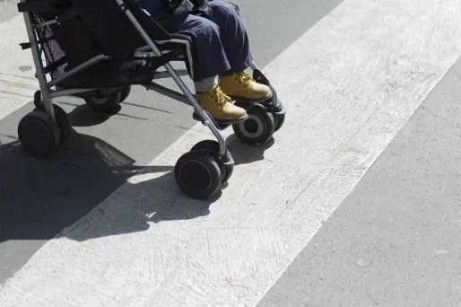 Le chauffard qui avait fauché un bébé et sa mère au volant de sa Jaguar mardi soir a été mis en examen