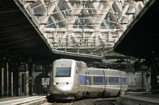 Les salariés doivent donc travailler 1 minute et 52 secondes par jour de plus, arrondie à 2 minutes.