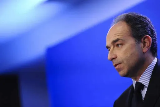 Copé s'attaque à la famille Hollande