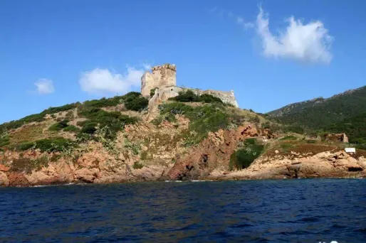 La Corse résiste à la crise grâce à la bonne santé du tourisme, un secteur qui ne cesse de se développer.