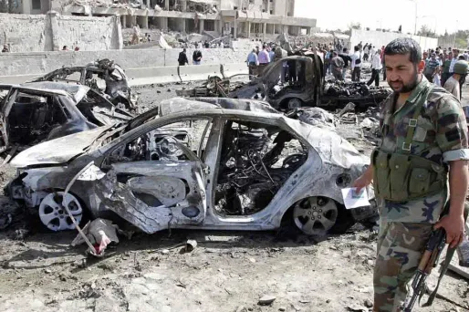 "Huit sacs ont été remplis de restes humains" par les secouristes sur place, a ajouté la chaîne, citant le ministère de la Santé.