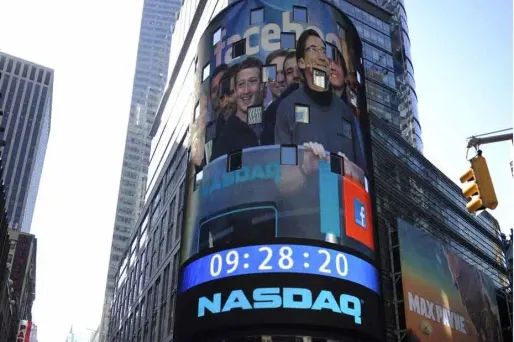 Mark Zuckerberg, le patron de Facebook, a actionné la cloche à distance.