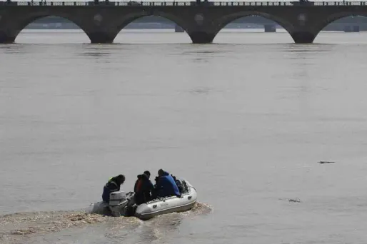 Bordeaux : il n'y a pas de "pousseur"
