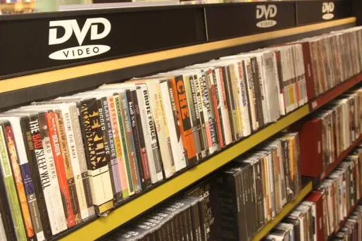 IDF : des milliers de DVD piratés saisis