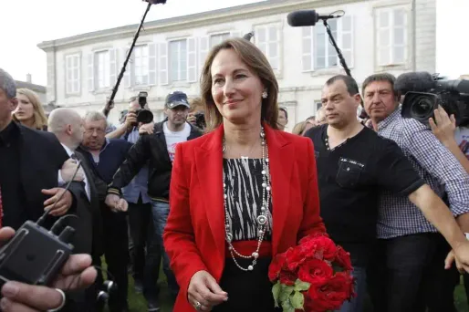 Royal se donne "le temps de la réflexion", avant de prendre "un autre chemin"