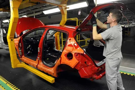 Le gouvernement veut savori quelles sont les intentions du groupe PSA pour son usine d'Aulnay-sous-Bois, stratégique pour la Seine Saint-Denis en terme d'emploi.