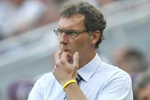 Les dilemmes de coach Blanc