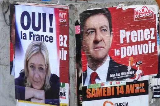 Le Front de gauche a dénoncé mercredi soir la diffusion de deux nouveaux tracts anonymes visant Jean-Luc Mélenchon, candidat aux législatives dans la 11e circonscription du Pas-de-Calais, et annoncé que de nouvelles plaintes seraient déposées.