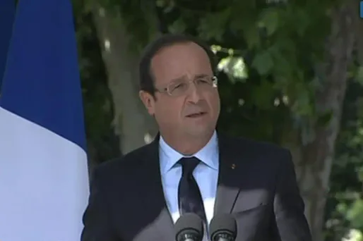 François Hollande a lancé samedi un appel à la Russie et la Chine pour éviter le "chaos" en Syrie.