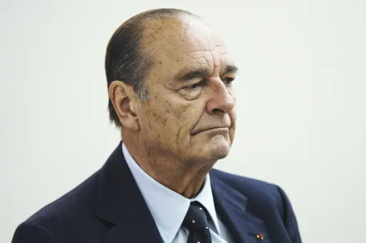 Jacques Chirac et l'ex-président de la République du Sénégal Abdou Diouf lancent un appel à "sauver Tombouctou" dans une tribune du Monde.