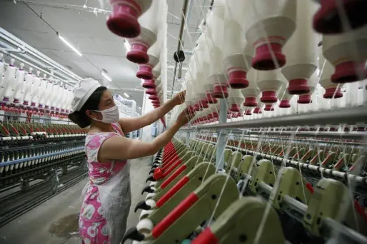 La croissance chinoise continue sa baisse. Au deuxième trimestre, elle est descendue à 7,6%, son plus bas niveau depuis trois ans.