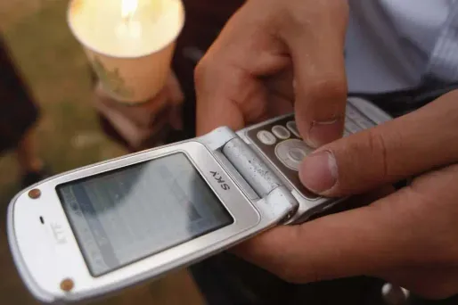 Israël : le SMS, arme de prévention massive