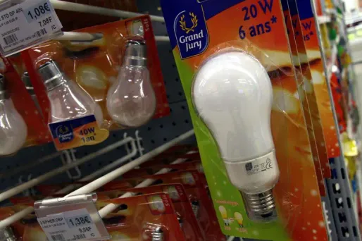 Les ampoules à incandescence de 100, 75 et 60 watts ont été retirées du marché fin juin 2009