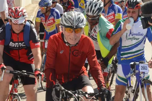Il est le centenaire le plus rapide à vélo