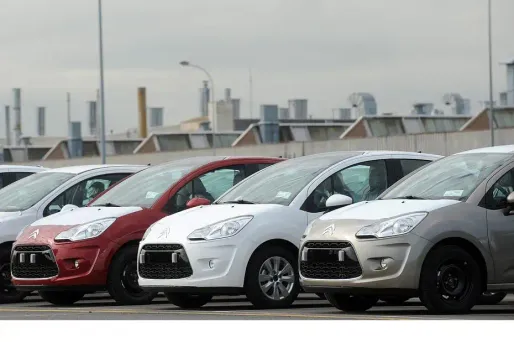 De leur côté, les ventes totales des groupes étrangers ont connu une érosion plus légère, à hauteur de 2,8%.