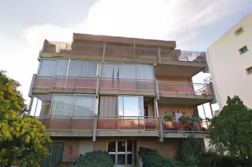 Le corps de l'octogénaire a été découvert vendredi soir par les policiers, alertés par la nièce de la victime.