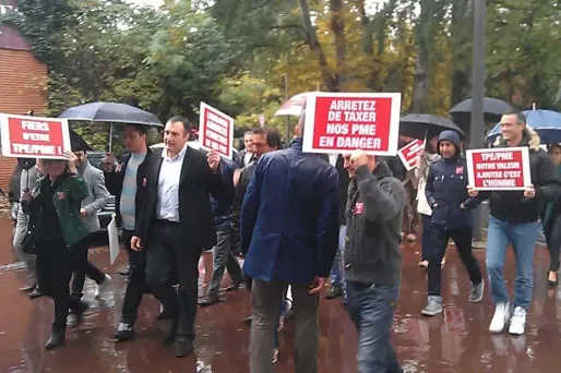 Congrès du PS : des patrons manifestent