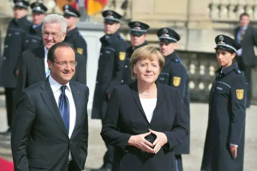 François Hollande et Angela Merkel se sont retrouvés samedi pour célébrer le cinquantième anniversaire de l'amitié franco-allemande.