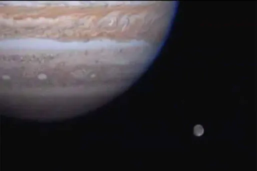 Il filme un crash sur Jupiter