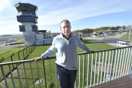 Jean-Philippe Gaillard dans son théâtre, l'aéroport de Limoges