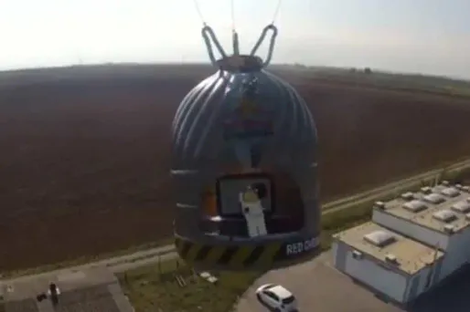 Le saut de Baumgartner en Lego (vidéo)