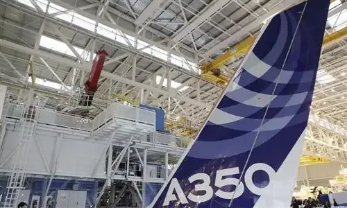 Airbus inaugure l'usine d'assemblage du futur A350