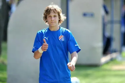 Halilovic, buteur à 16 ans et 3 mois