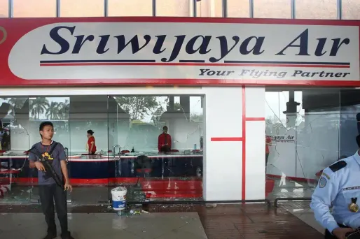 Indonésie: il pose l'avion au mauvais aéroport