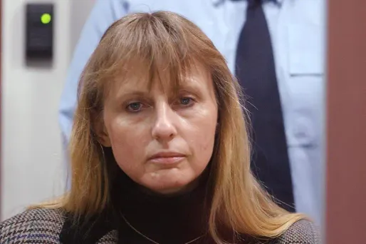 Le tribunal a donné son accord à une rencontre entre l'ex-femme de Marc Dutroux et Jean-Denis Lejeune, le père de Julie.